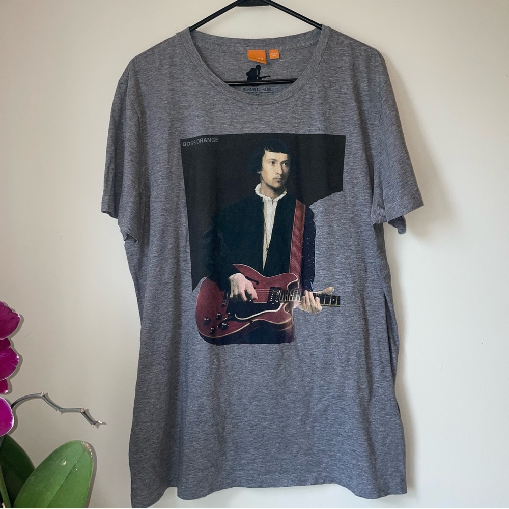 Hugo BOSS ORANGE Romantic Hero Graphic Tee